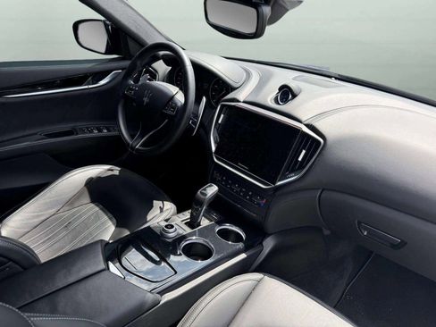 Certified 2023 Maserati Ghibli Modena Q4 AWD/4WD image 31