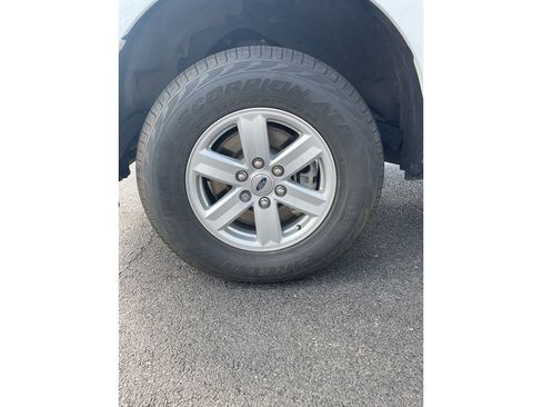 Used 2023 Ford F150 XLT AWD/4WD image 23