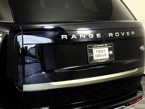 Used 2023 Land Rover Range Rover SE AWD/4WD image 16