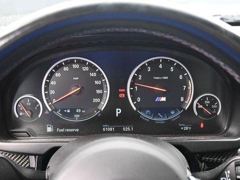 Used 2018 BMW X5 M image 12