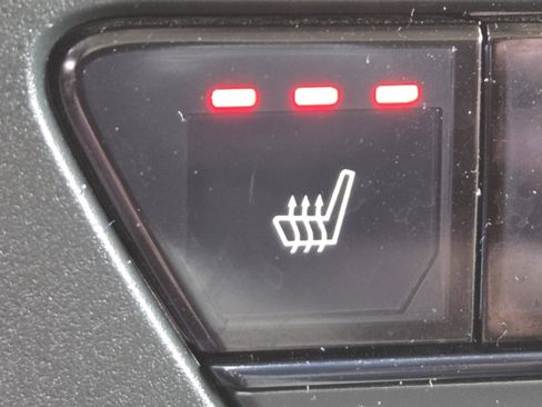 Used 2023 Honda Accord EX image 6