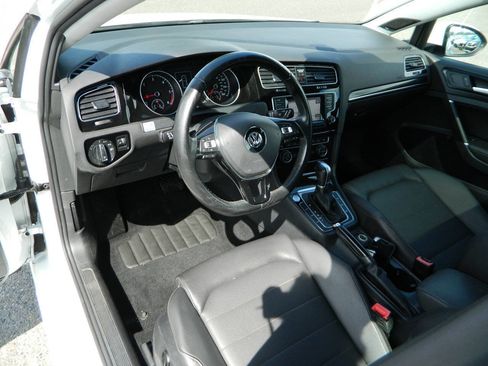 Used 2015 Volkswagen Golf TDI SEL FWD image 11