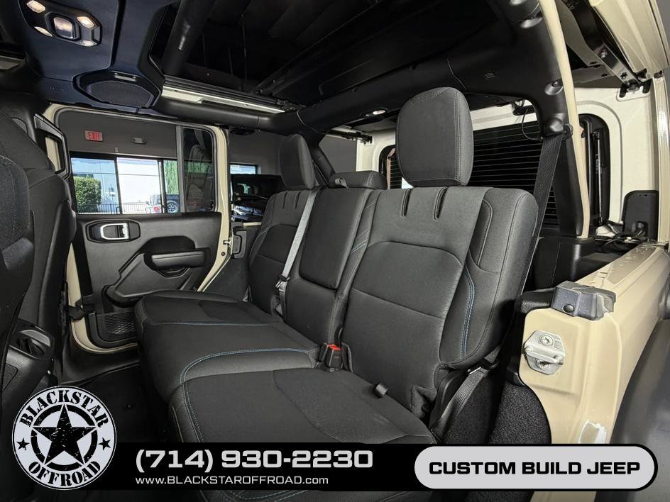 Used 2022 Jeep Wrangler Unlimited Rubicon 4xe w/ Steel Bumper Group AWD/4WD image 25