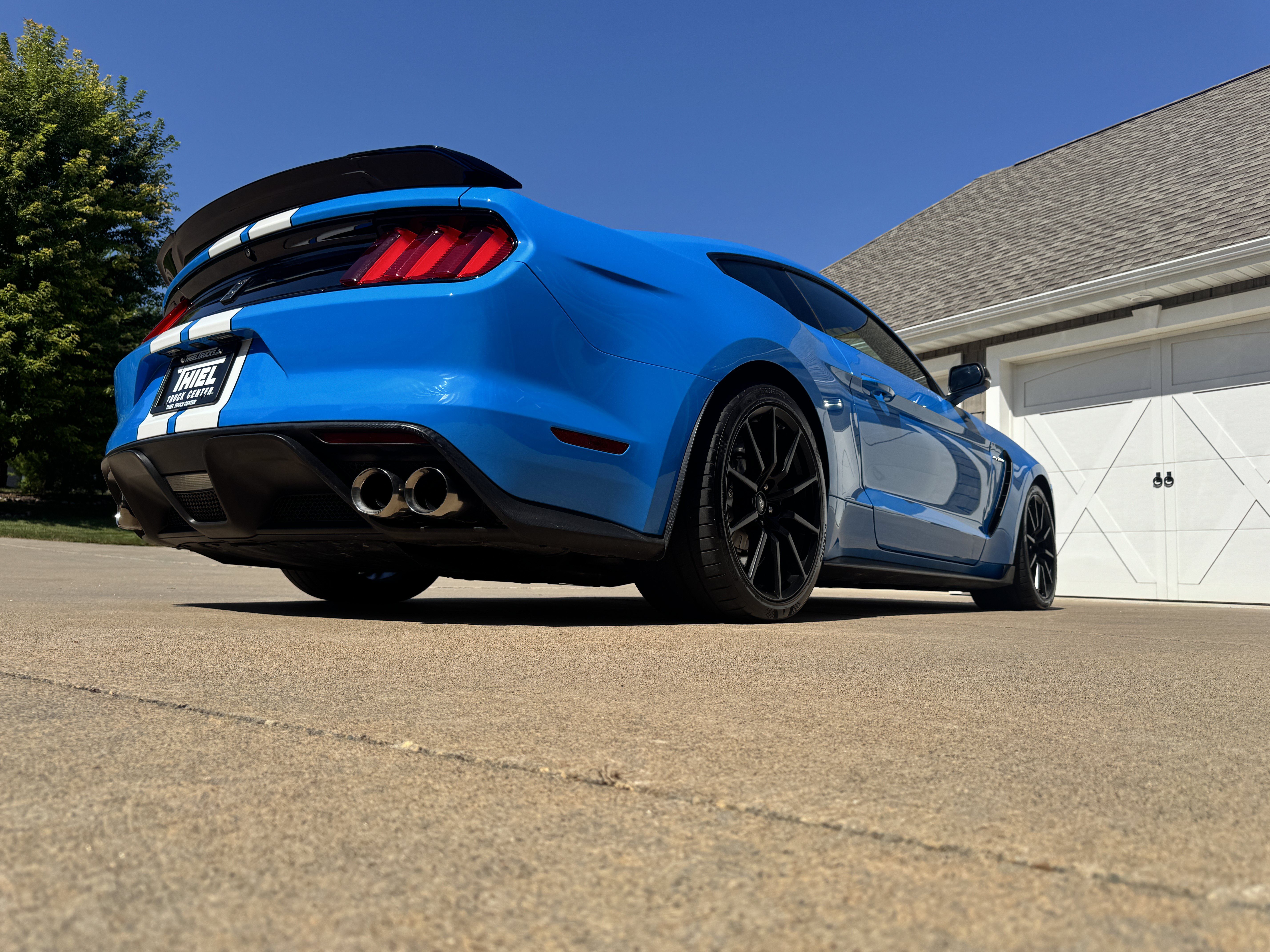 Used 2017 Ford Mustang Shelby GT350 RWD image 34