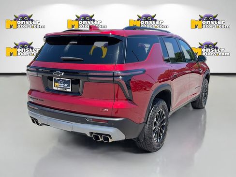 Used 2024 Chevrolet Traverse Z71 w/ LPO, Floor Liner Package AWD/4WD image 5