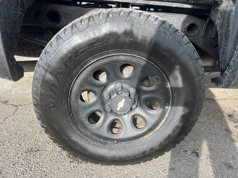 Used 2011 Chevrolet Silverado 1500 W/T image 16