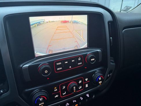 Used 2016 GMC Sierra 2500 SLT w/ Duramax Plus Package image 18