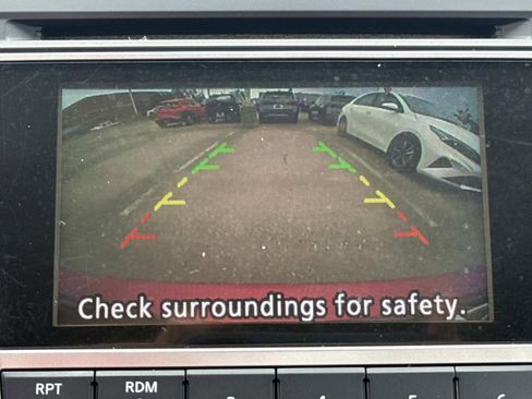 Used 2016 Nissan Altima 2.5 SR w/ Interior Lighting Package FWD image 28
