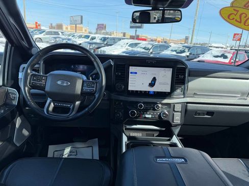 Used 2025 Ford F350 Platinum w/ FX4 Off-Road Package image 42
