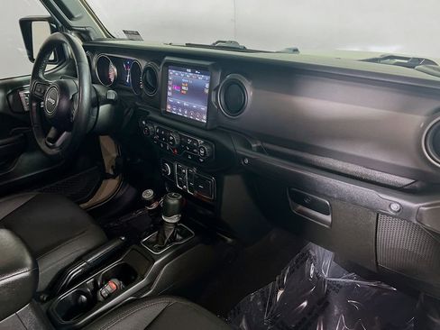 Used 2022 Jeep Gladiator Sport AWD/4WD image 26
