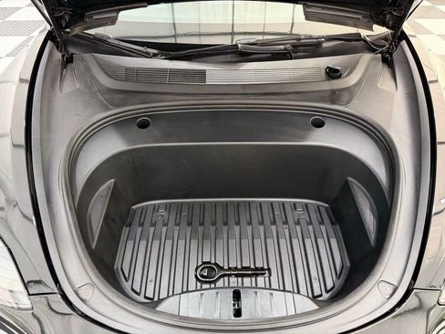 Used 2022 Tesla Model 3 image 8