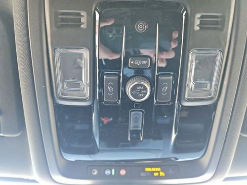 New 2026 GMC Yukon XL Elevation AWD/4WD image 25