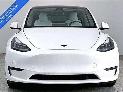 Used 2022 Tesla Model Y Performance AWD/4WD image 3