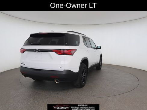 Used 2023 Chevrolet Traverse LT FWD image 17