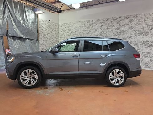 Used 2022 Volkswagen Atlas SE w/ Panoramic Sunroof Package image 6