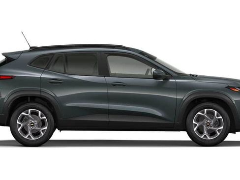 New 2026 Chevrolet Trax LT FWD image 5
