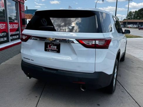 Used 2018 Chevrolet Traverse LS AWD/4WD image 8