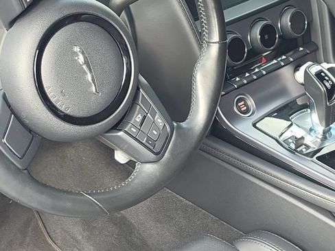 Used 2022 Jaguar F-TYPE Coupe RWD image 3