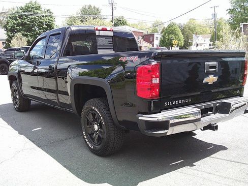 Used 2017 Chevrolet Silverado 1500 LT w/ All Star Edition AWD/4WD image 7
