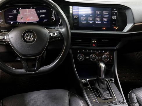 Used 2019 Volkswagen Jetta SEL Premium FWD image 17