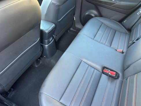 Used 2020 Nissan Kicks SR w/ SR Premium Package FWD image 12