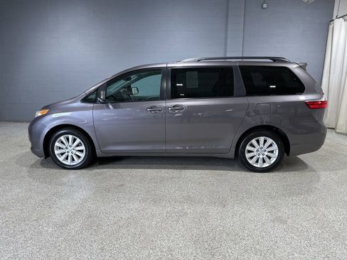 Used 2015 Toyota Sienna LE image 5