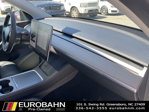 Used 2021 Tesla Model Y Long Range image 19