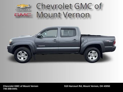 Used 2010 Toyota Tacoma 4x4 Double Cab image 2