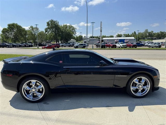 Used 2010 Chevrolet Camaro SS w/ RS Package RWD image 9