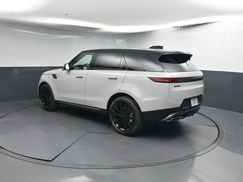 New 2026 Land Rover Range Rover Sport SE AWD/4WD image 3