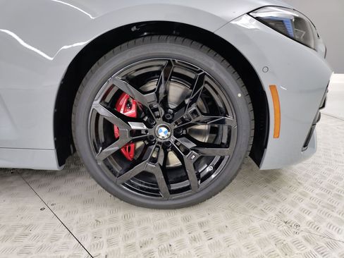 Used 2026 BMW M440i Coupe w/ Premium Package image 4