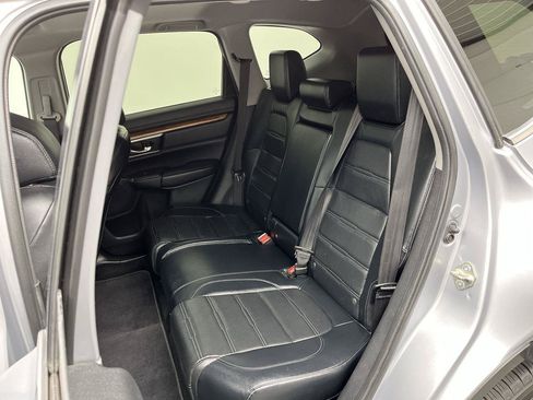Used 2019 Honda CR-V Touring image 12
