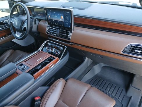 Used 2024 Lincoln Navigator Reserve AWD/4WD image 58