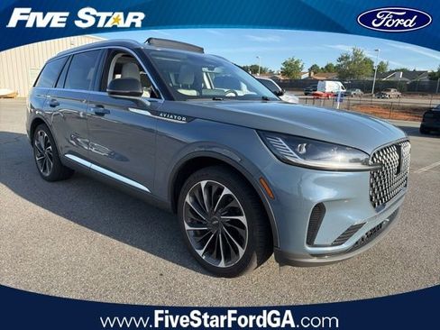 Used 2025 Lincoln Aviator Reserve w/ Illumination Package RWD image 1