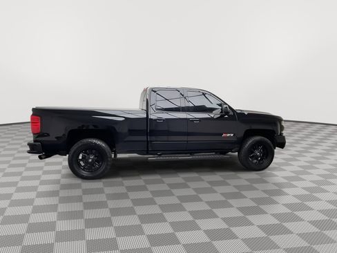 Used 2017 Chevrolet Silverado 1500 LT w/ Midnight Edition AWD/4WD image 41