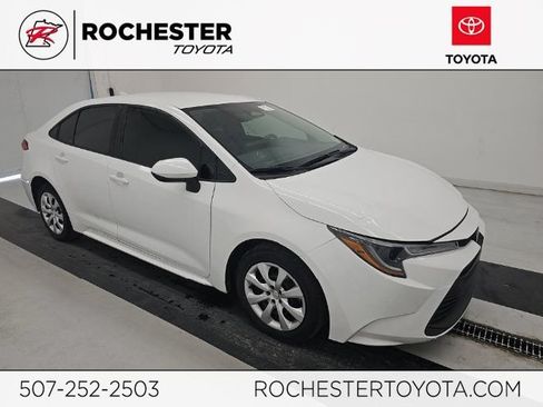 Used 2024 Toyota Corolla LE FWD image 1