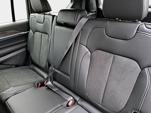 New 2026 Jeep Grand Cherokee L 4WD image 15