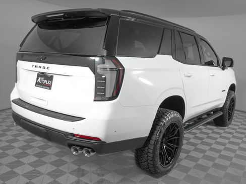 Used 2026 Chevrolet Tahoe Z71 w/ Comfort Package image 5