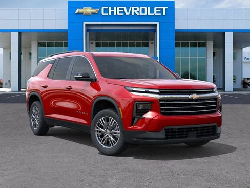New 2026 Chevrolet Traverse LT w/ Driver Confidence Package FWD image 7