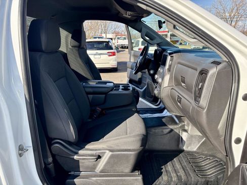 Used 2022 GMC Sierra 1500 Pro w/ Sierra Value Package image 7