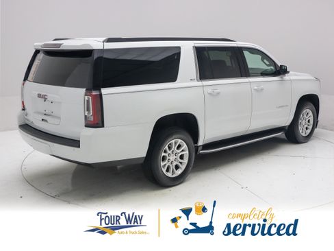 Used 2019 GMC Yukon XL SLT w/ Open Road Package AWD/4WD image 4