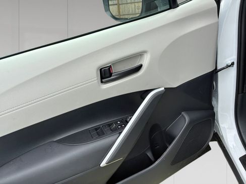 New 2026 Toyota Corolla Cross L AWD/4WD image 11