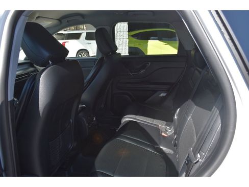 Used 2022 Lincoln Corsair FWD w/ Equipment Group 101A image 11