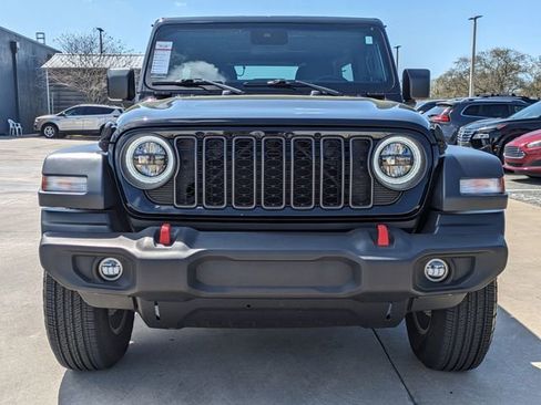 Used 2024 Jeep Wrangler Unlimited Sport AWD/4WD image 3