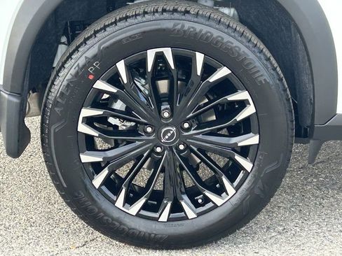 New 2026 Nissan Rogue SV image 7