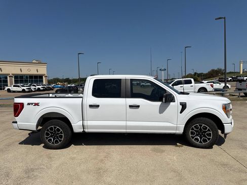 Used 2022 Ford F150 XL w/ STX Appearance Package RWD image 17