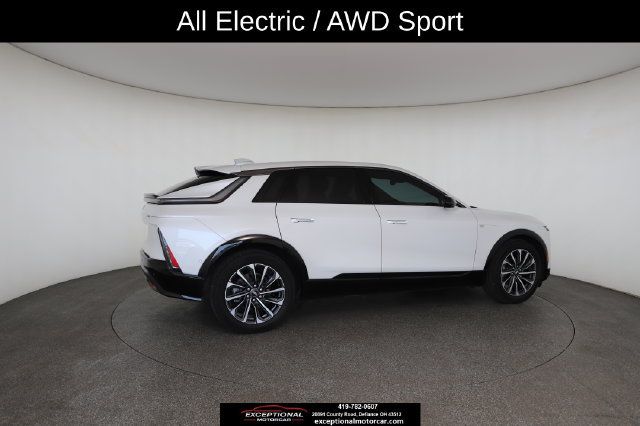 Used 2024 Cadillac Lyriq Sport w/ LPO, Floor Liner Package AWD/4WD image 21