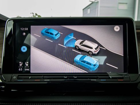 New 2026 Volkswagen Atlas SE FWD image 44