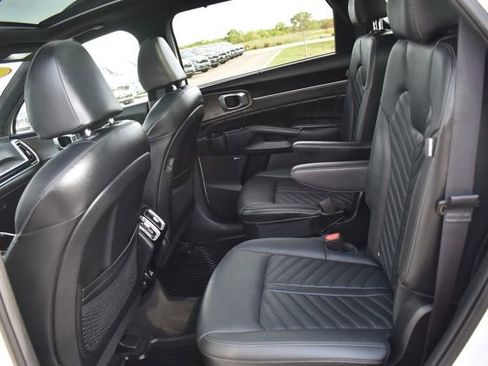 Certified 2024 Kia Sorento SX Prestige AWD/4WD image 22