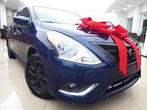 Used 2018 Nissan Versa SV w/ SV Special Edition Package image 1